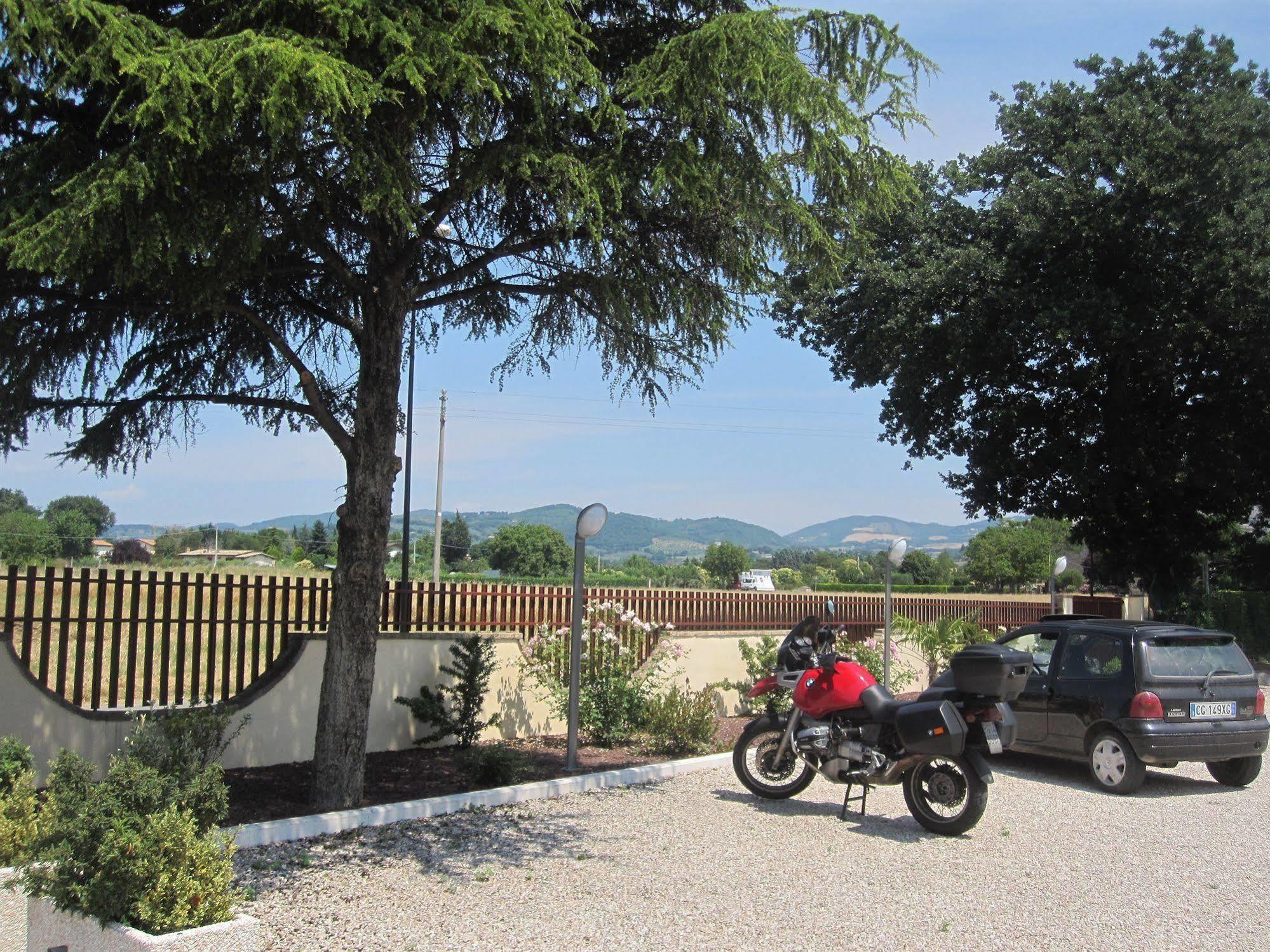 Valle Di Francesco Assisi Exterior foto